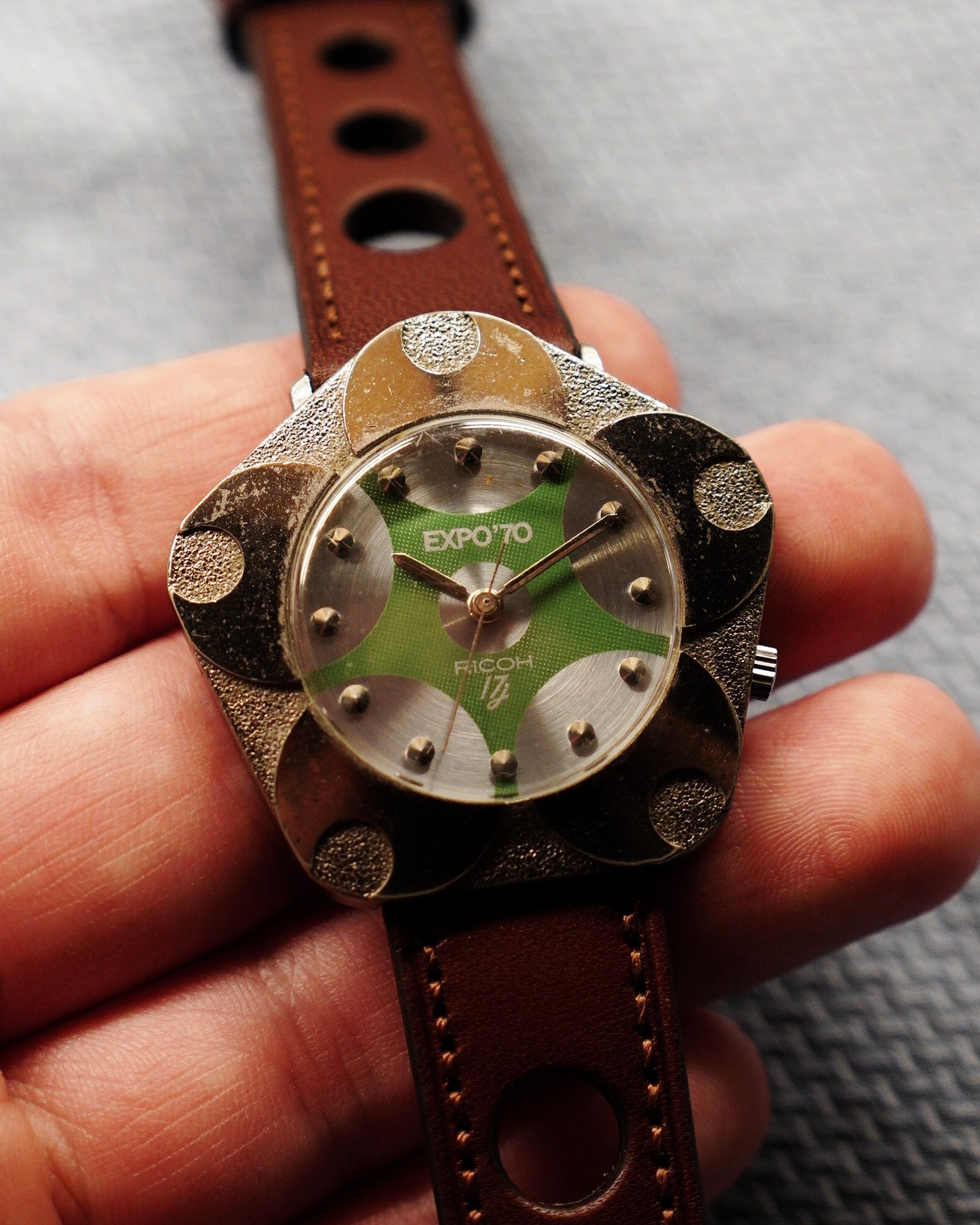 Ricoh Expo '70 watch 17 Jewels Manual Wind Green Dial – Hotoi