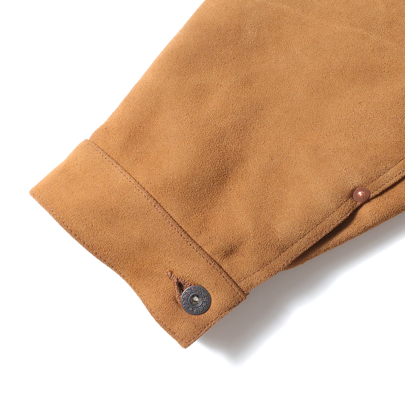 重厚なカウスエードを使用した雰囲気抜群の『トラッカージャケット