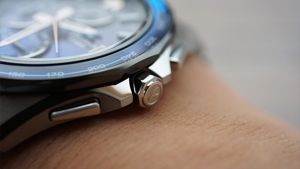 オシアナスの新星『OCW-S7000A-2AJF』青の魅力と最新技術が融合した