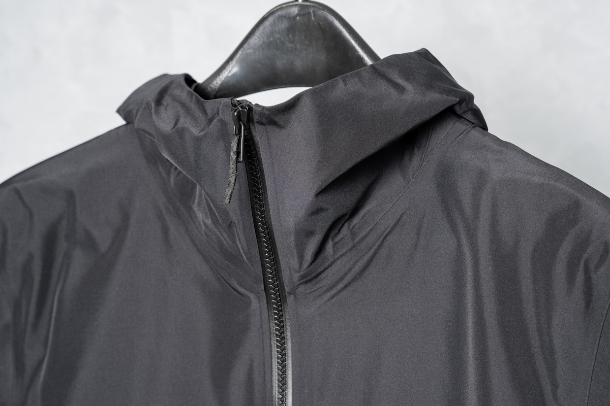 アークテリクスヴェイランスの Perron Jacket | HUES 福岡セレクトショップ