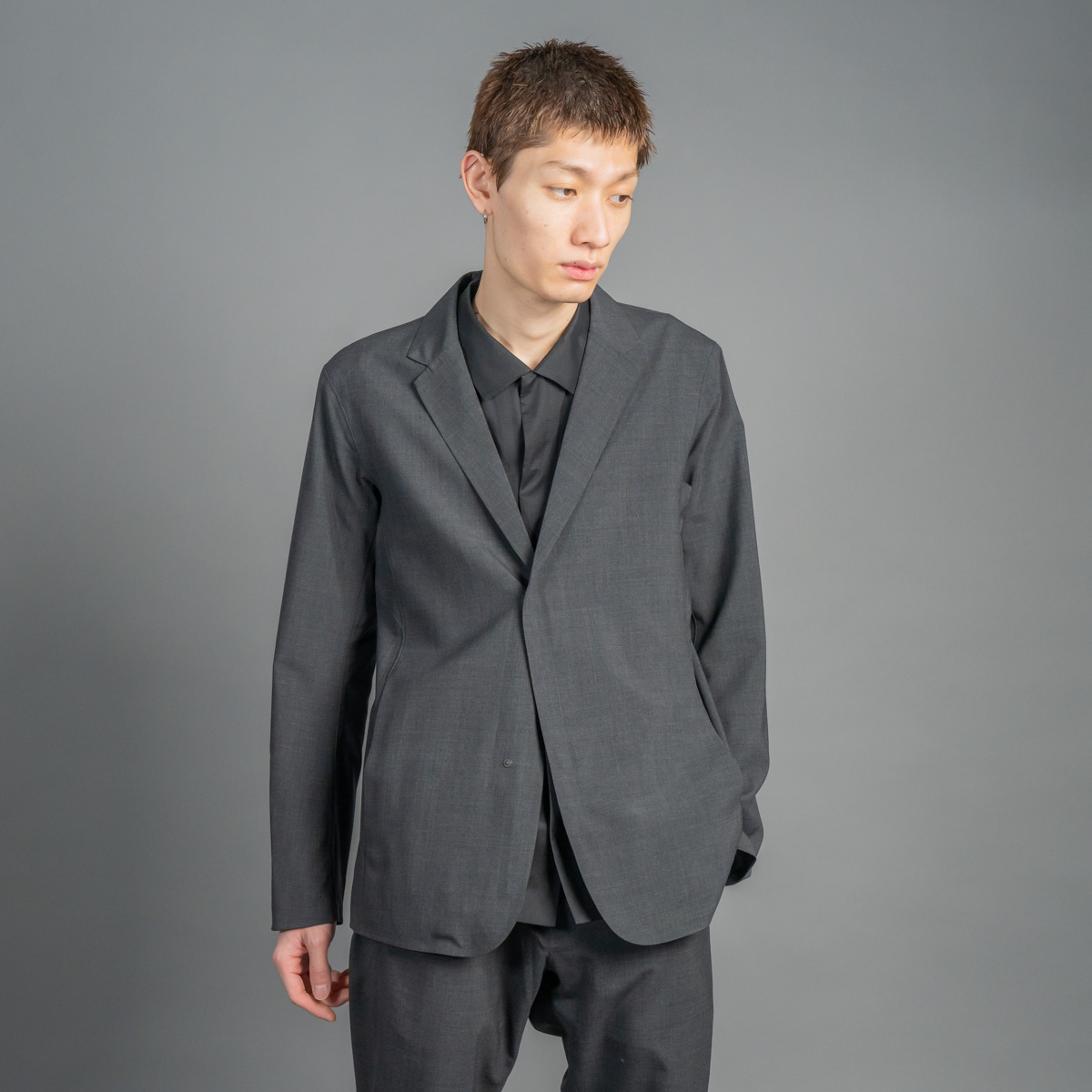 アークテリクスヴェイランスConvex Wool Blazer | HUES 福岡セレクト