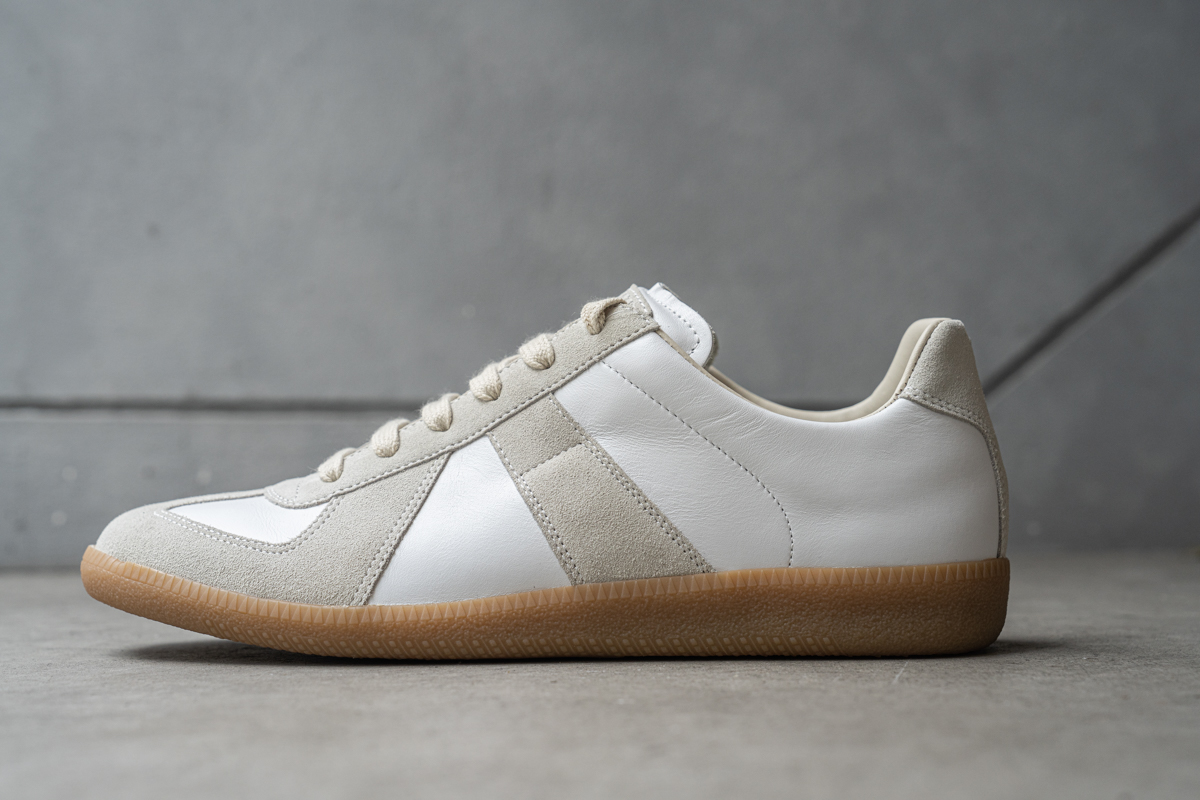 メゾンマルジェラのジャーマントレーナー | HUES 福岡セレクトショップ