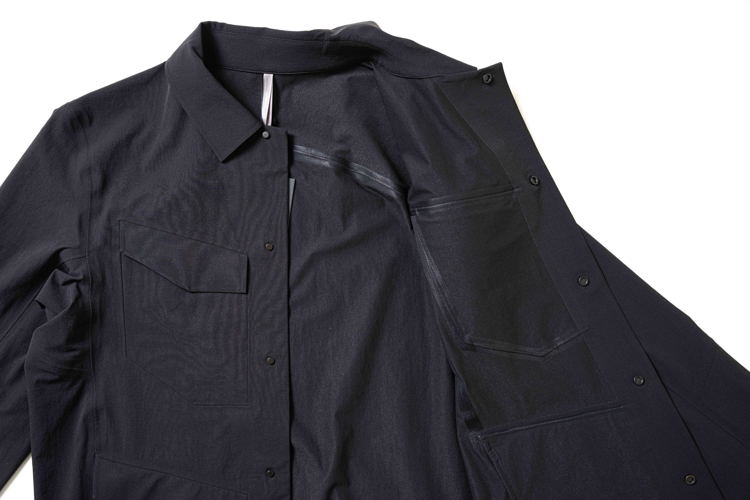 アークテリクスヴェイランス Field Softshell Jacket | HUES 福岡