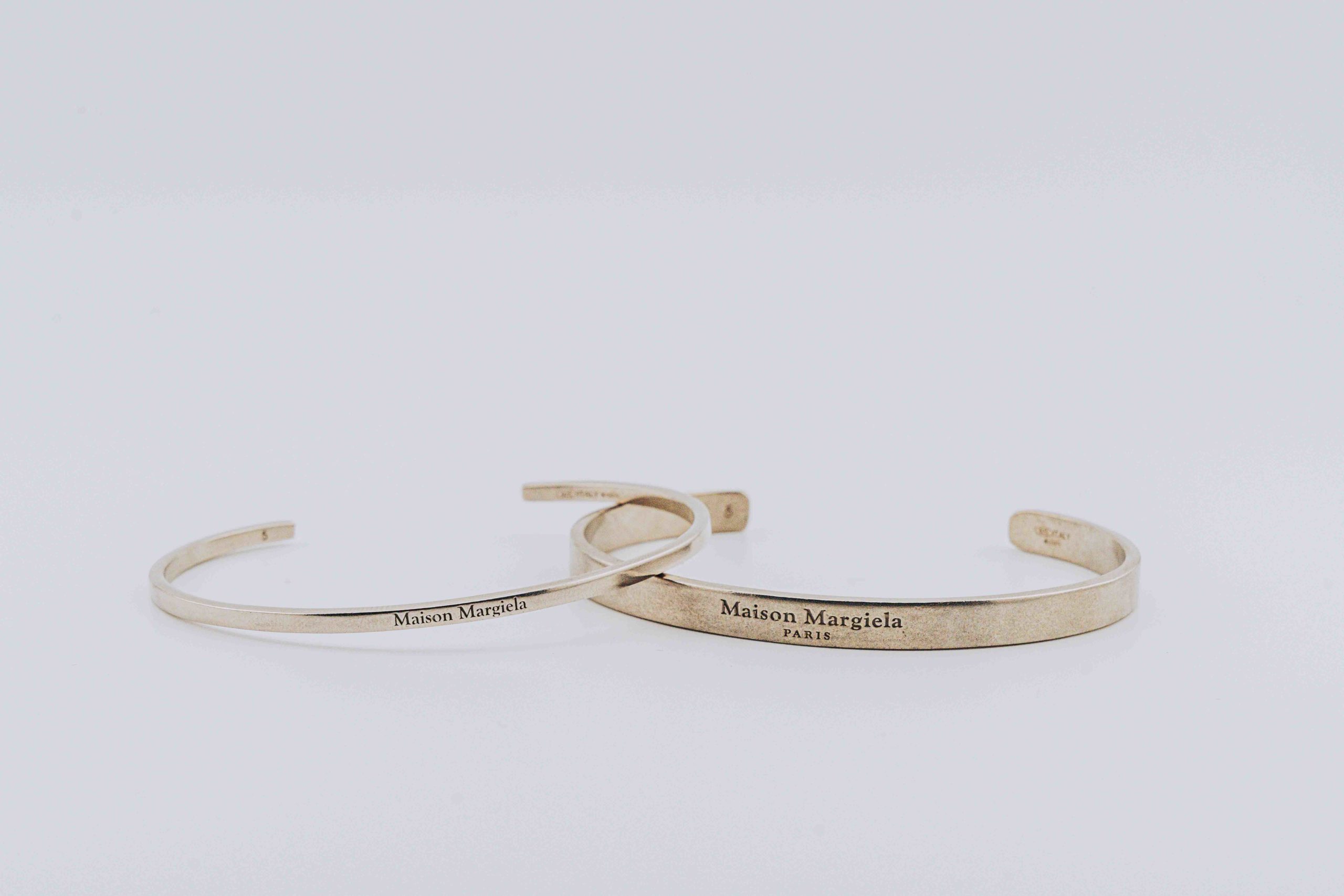 メゾンマルジェラのバングル4型 | HUES 福岡セレクトショップ