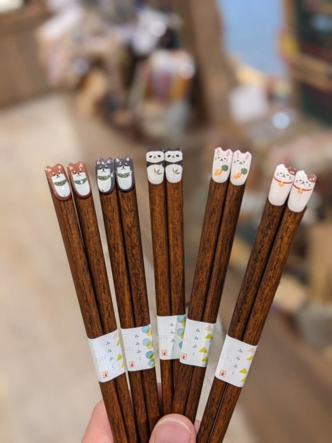 福岡で見つけた癒しの雑貨！「ねぼすけ動物たちの箸置き」が可愛すぎる