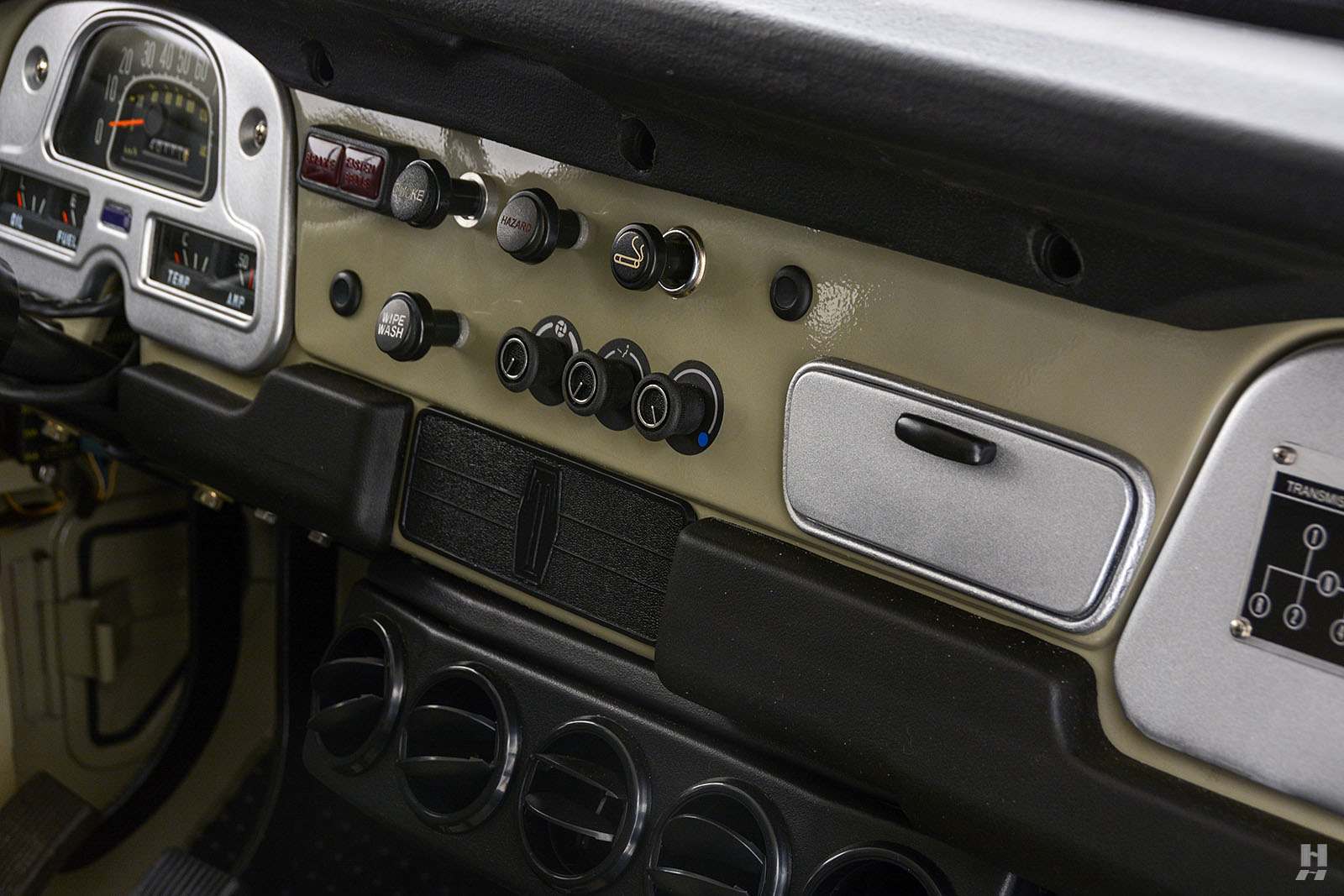 1979 Toyota FJ40 2DR |