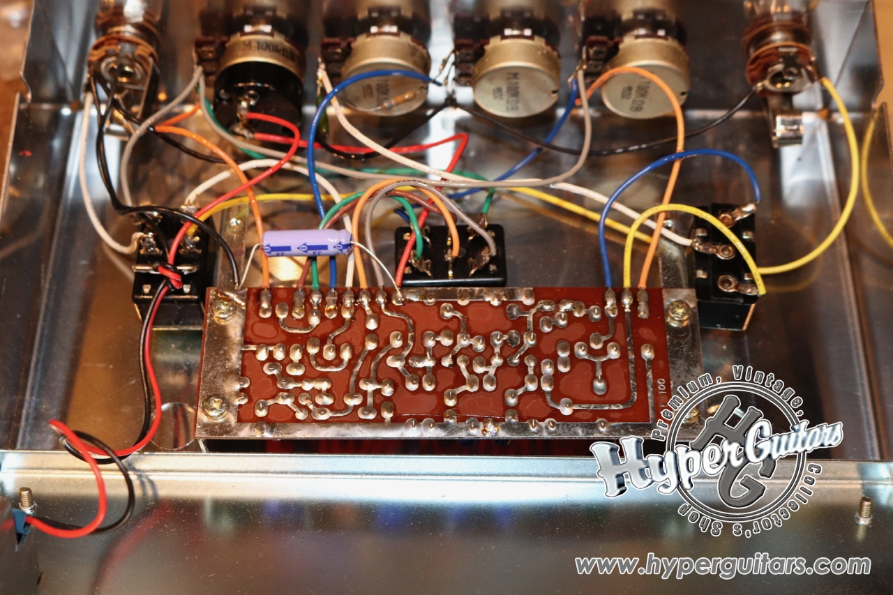 Roland 70's Bee Baa AF-100 - シルバー - ハイパーギターズ Hyper