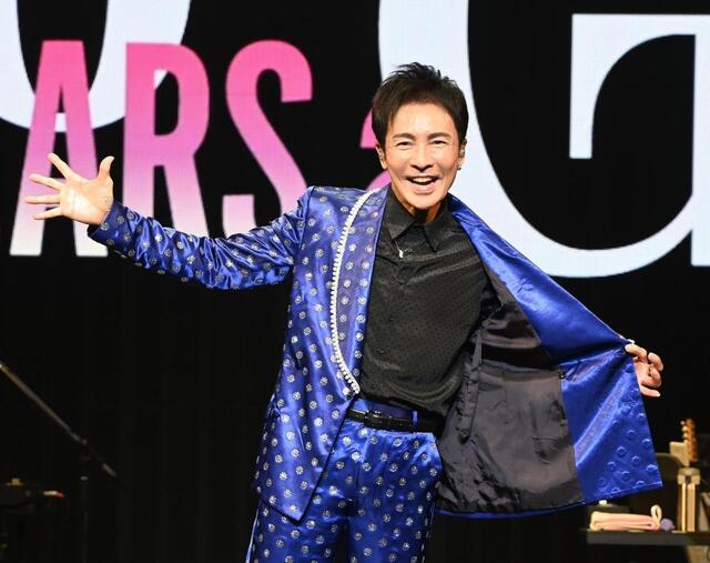 今年古希の郷ひろみ 全国ツアー開幕！70歳の誕生日＆翌日に日本