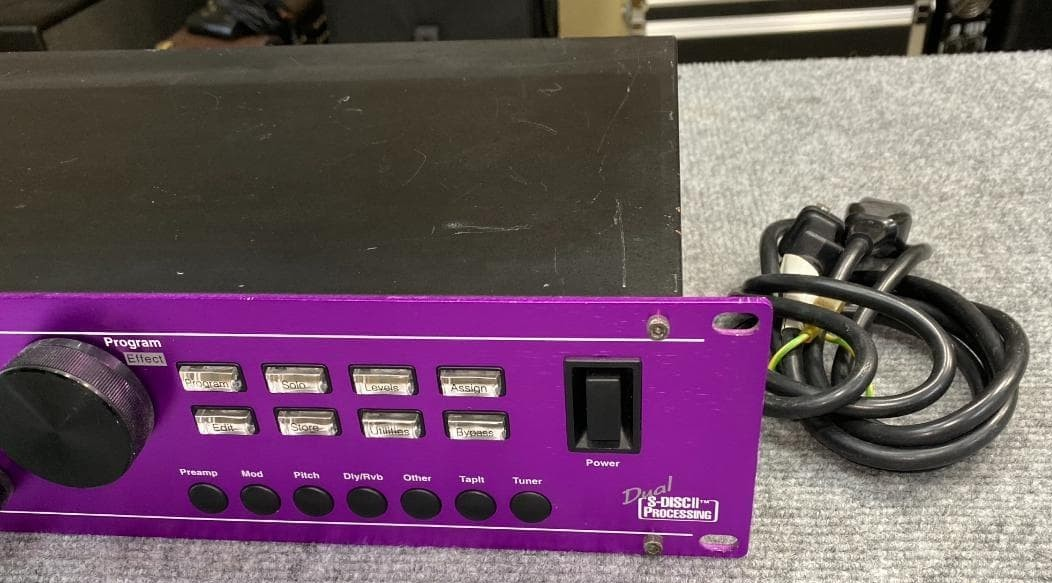 Digitech 2120 VGS Artist Valve Guitar System and FX Processor