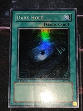 Dark Hole (Magic) LOB-052 The Legend of Blue Eyes White Dragon 1st