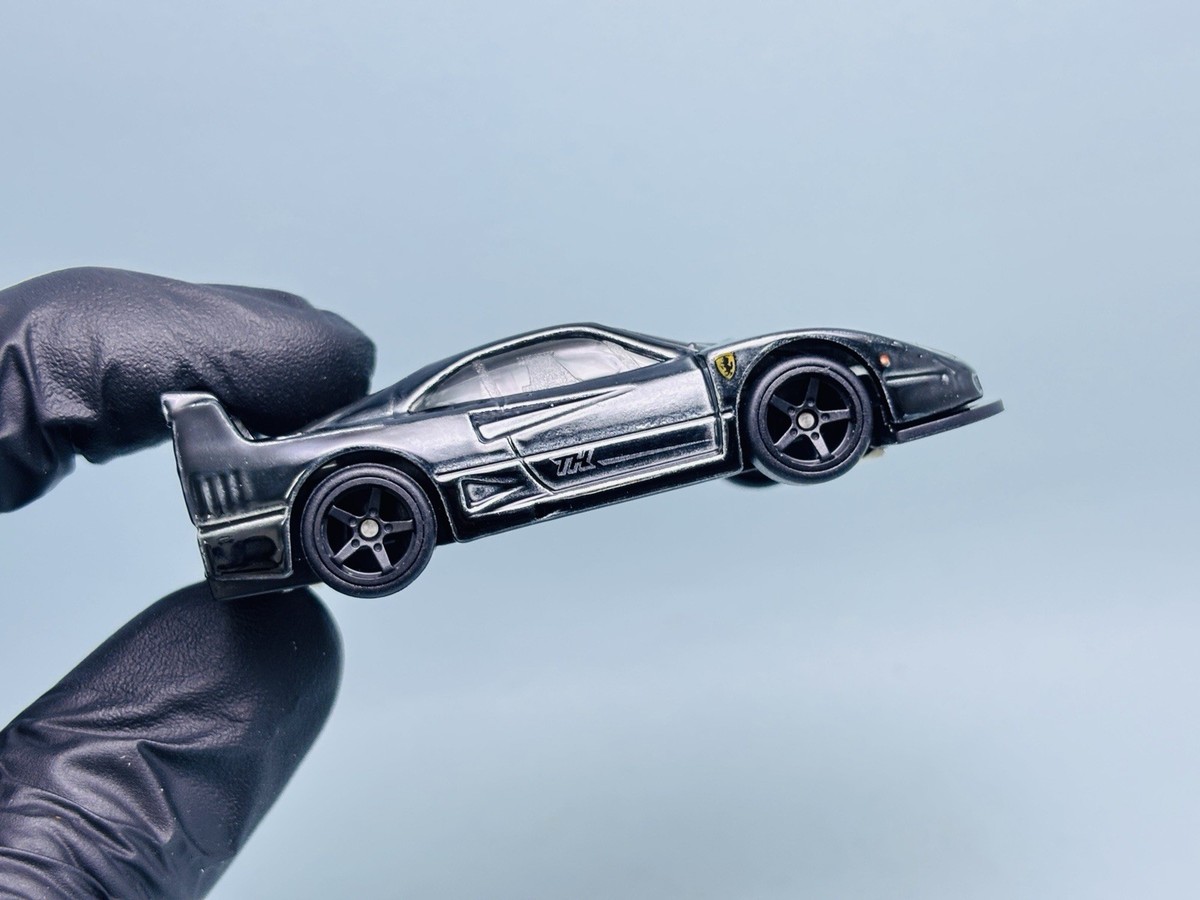 2026 Hotwheels STH Super Treasure Hunt Ferrari F40, Un-spun Loose