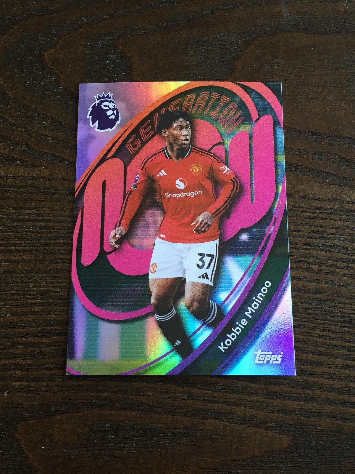 Kobbie Mainoo 2025 Topps Premier League #214 Aqua Sparkle /499