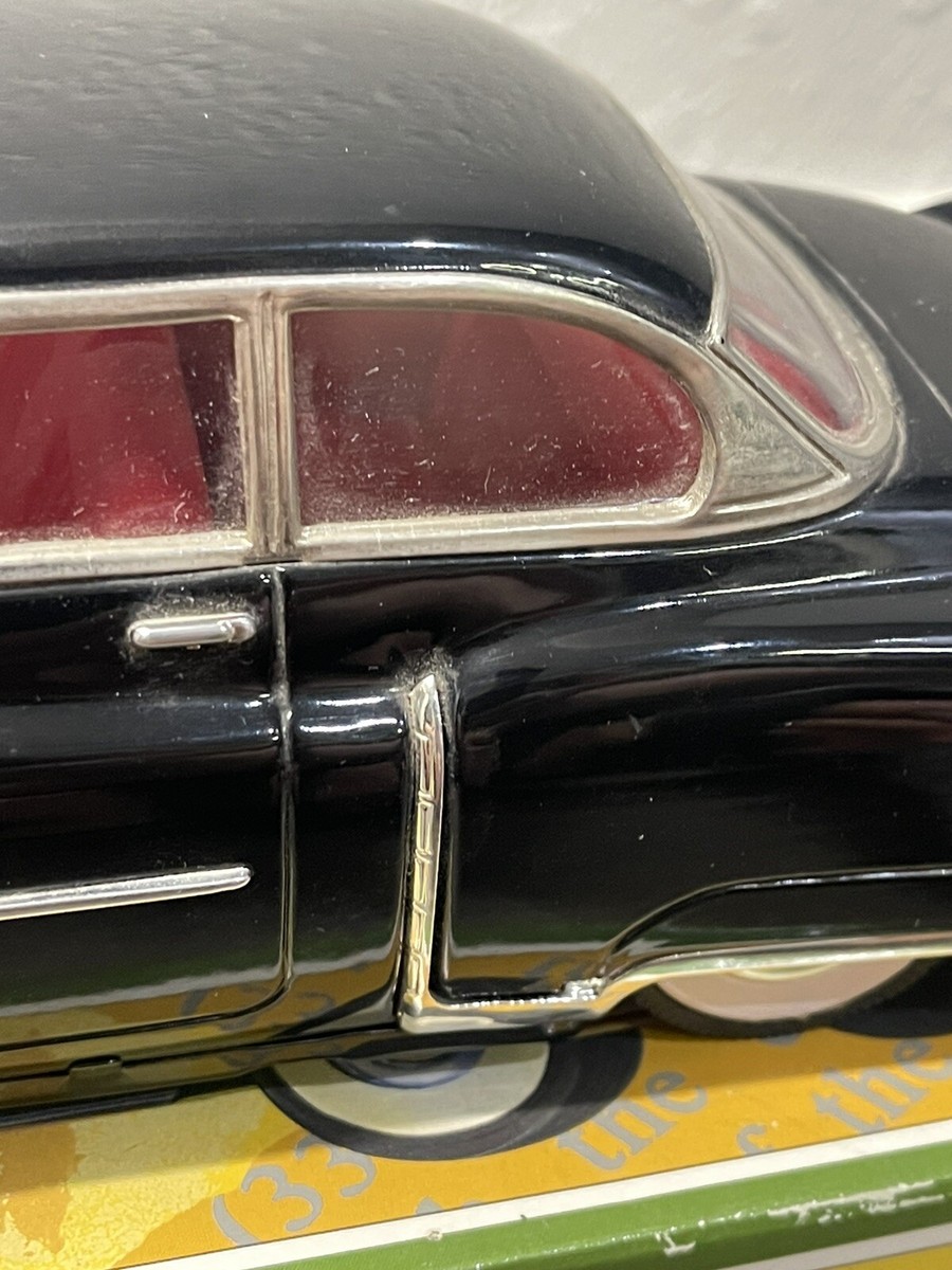 1/18 TYPE 1950 CADILLAC SEDAN TIN Car MADE IN JAPAN 50's BLACK