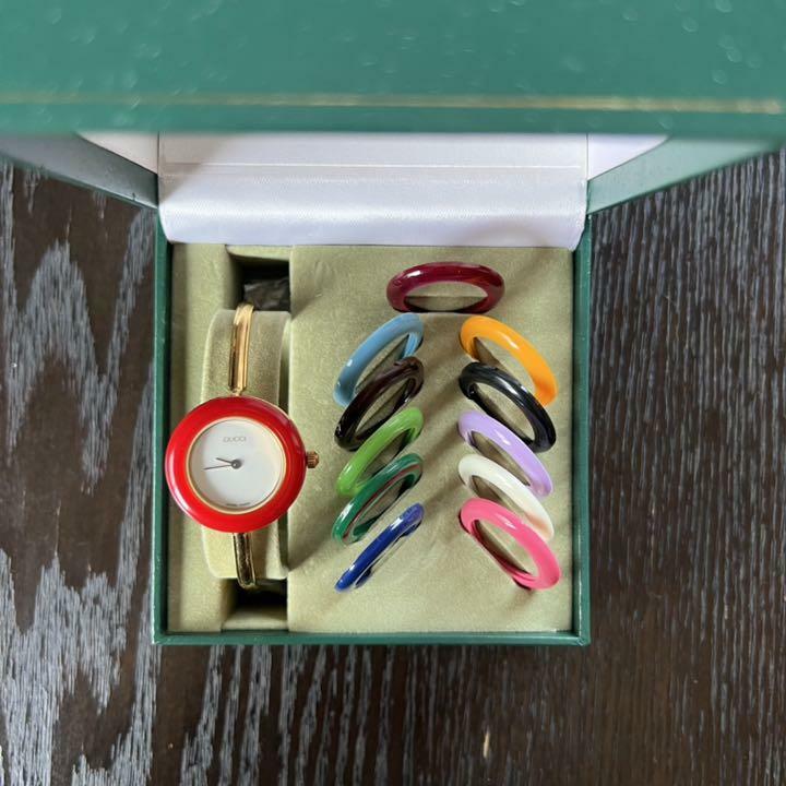 Gucci Change Bezel 12 Colors White/Gold Second hand Japan quartz