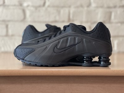 Nike Shox R4 Black Bright Crimson Men Sz 9 Gym Athletic Running