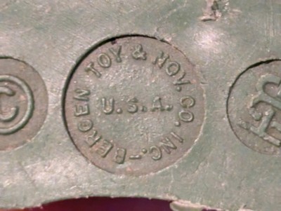 Vintage 1960s Bergen Toy & Nov. Co. Made In The USA Green Army Men