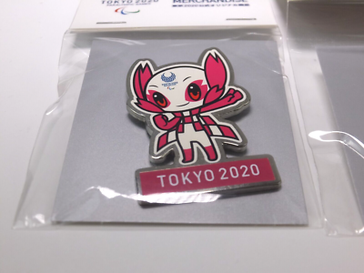Tokyo Olympics 2020 Official Goods Pin Badge Set of 2 | eBay