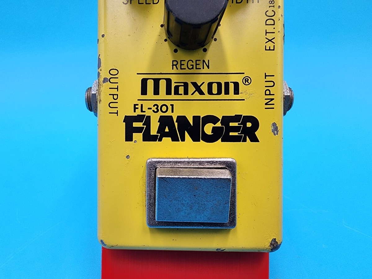 Vintage 80s Maxon FL-301 Flanger Guitar Effect Pedal Bass BBD