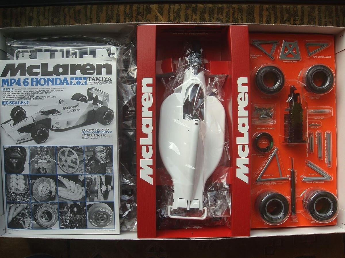 TAMIYA 1/12 McLaren Honda MP4/6 Model Kit Ayrton Senna 12028 w