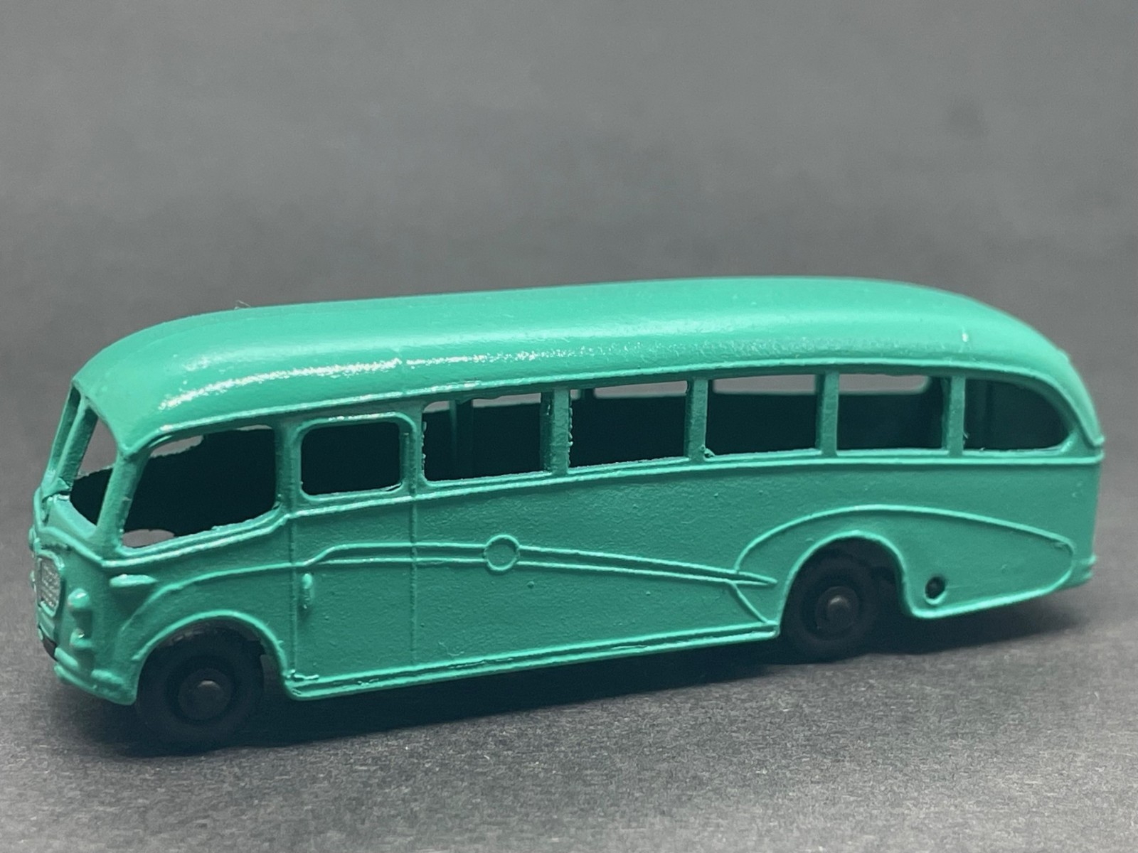 Matchbox 21b, Bedford Coach - Free Price Guide & Review
