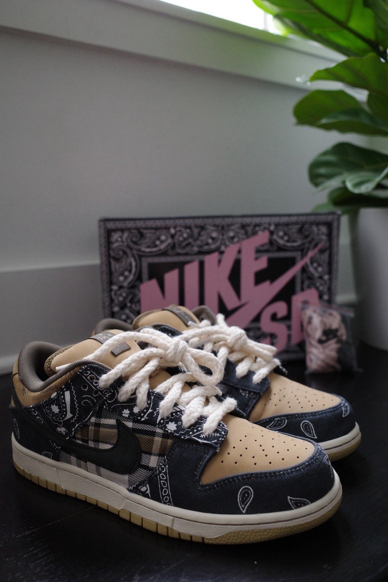 Nike SB Dunk Low Travis Scott Cactus Jack Sz 8 – OG Box + Extra