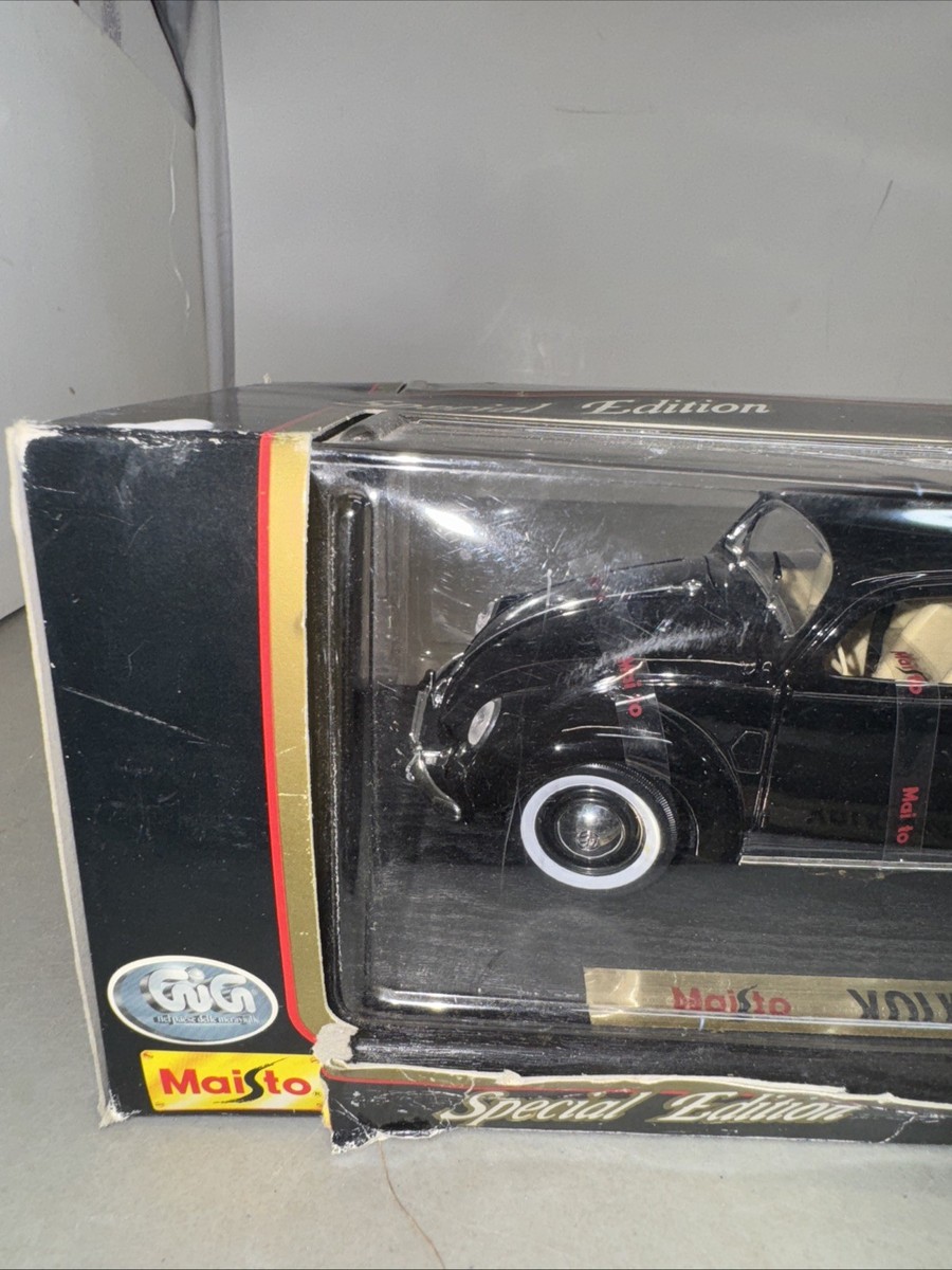 Maisto Special Edition 1951 Volkswagen 1:18 Scale Black