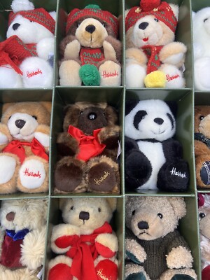RARE LIMITED EDITION SET OF 15 HARRODS SMALL CHRISTMAS BEARS 1986