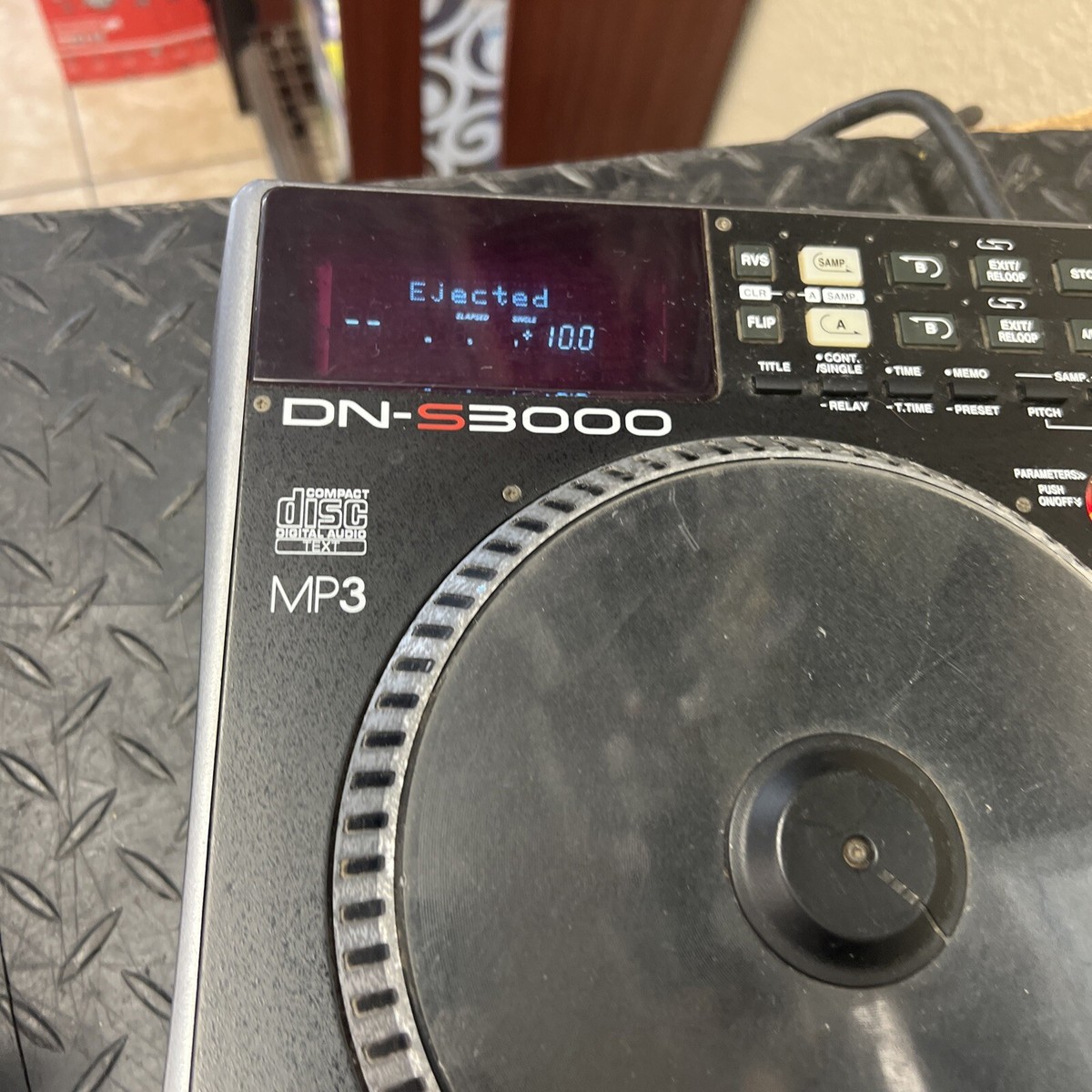 DENON DN-S3000 Digital Turntable CDJ Table Top DJ CD MP3 BlacK