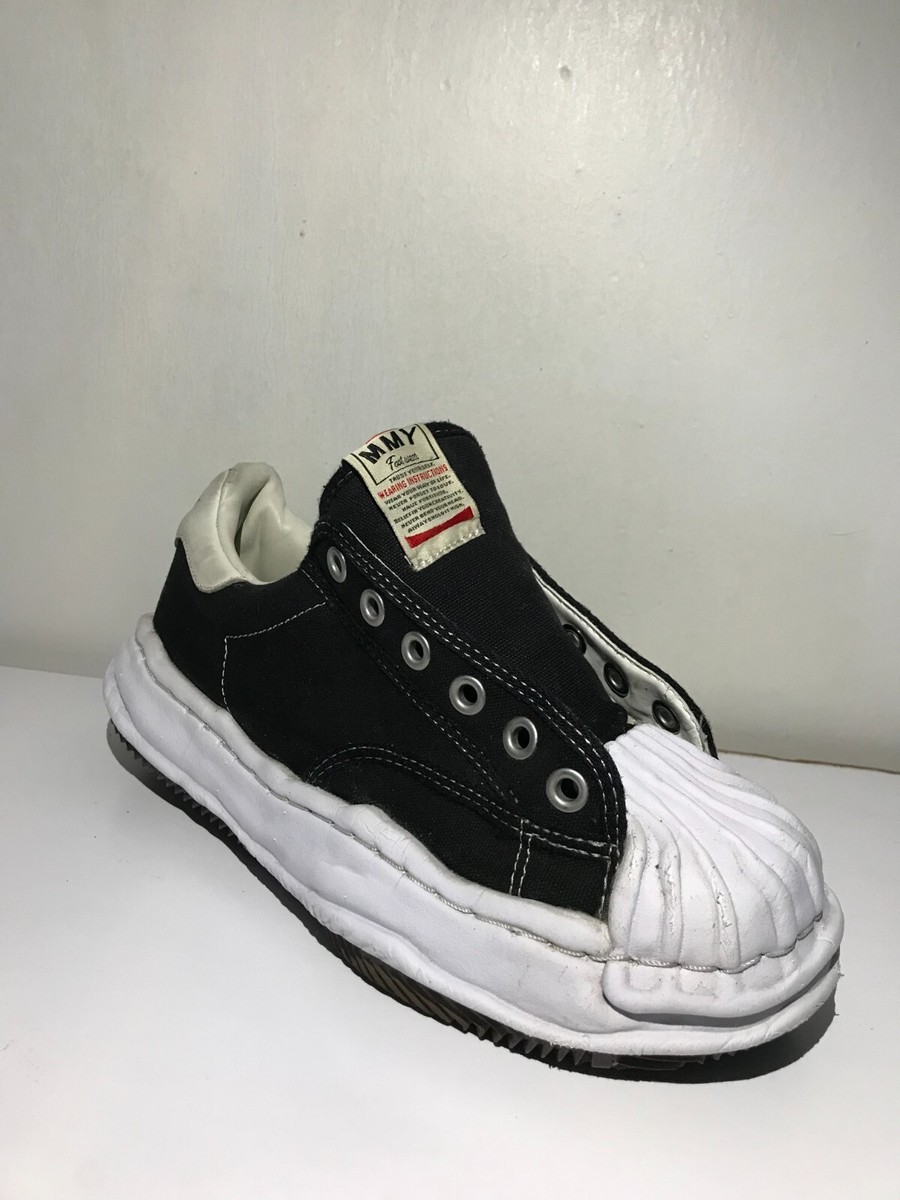 MAISON MIHARA YASUHIRO BLAKEY OG SOLE CANVAS LOW TOP SNEAKER. SIZE