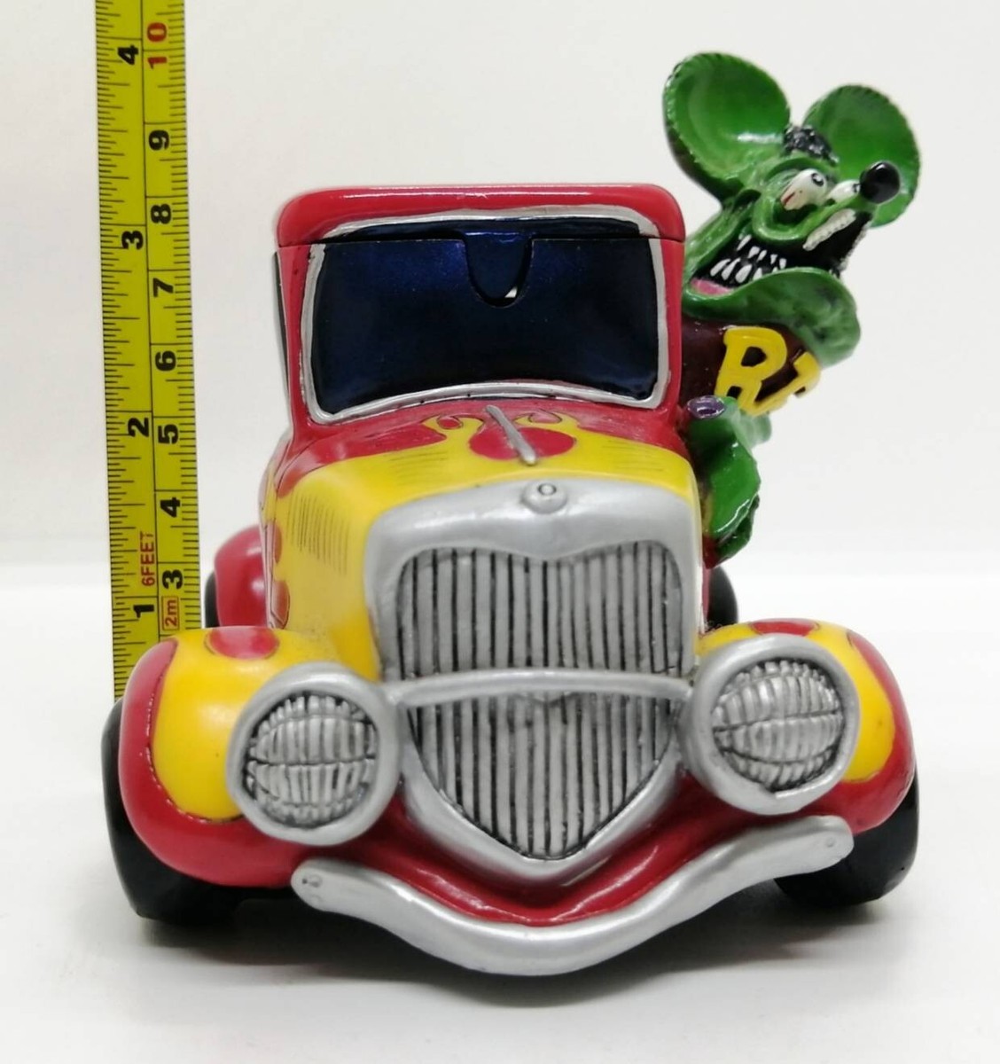 Rat Fink Ashtray Figure Mini Car Red Figure Resin Green Monster