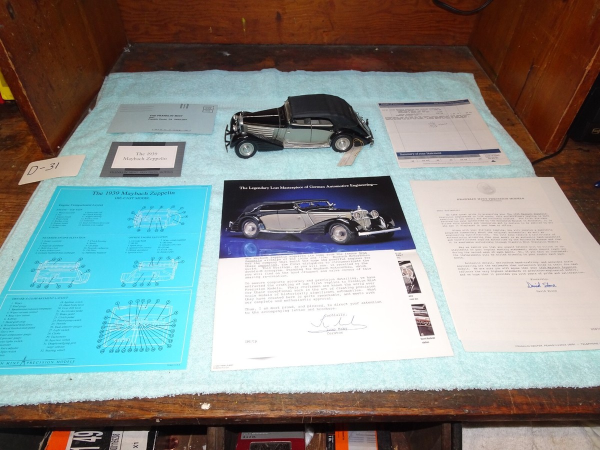 Franklin Mint Car 1:24 Scale 1939 Maybach Zeppelin (Black/silver