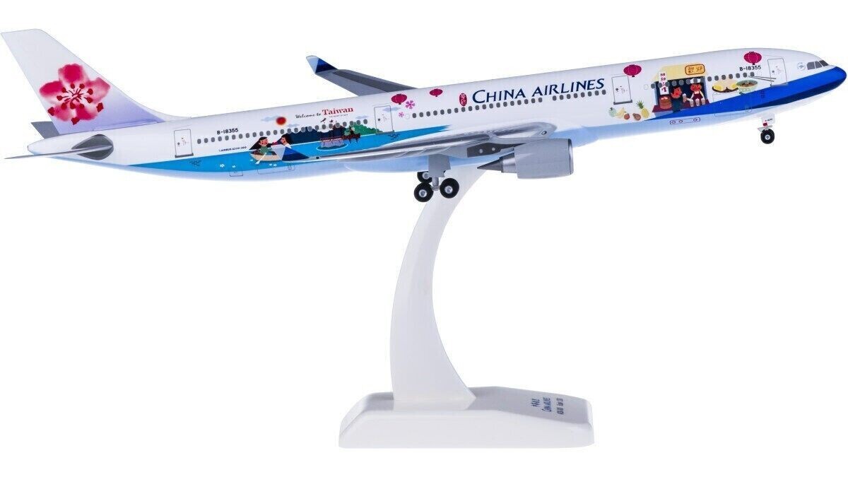 1:200 32CM Hogan CHINA AIRLINE AIRBUS A330-300 Passenger Plane ABS