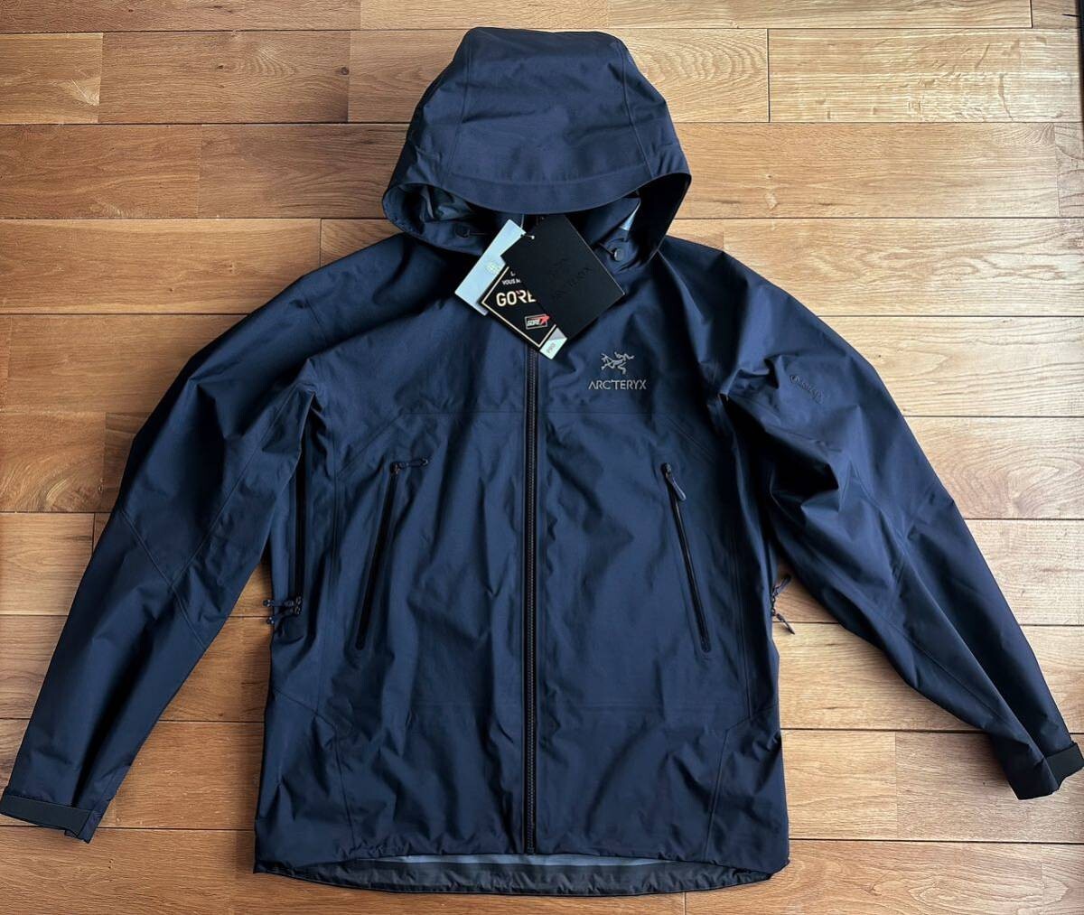 Brand New】ARC'TERYX Beta AR Jacket Men's Kingfisher - Size L