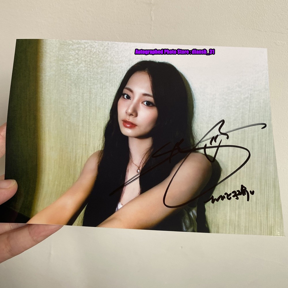 TWICE Tzuyu Autographs 6'' Hand Signed Autographed Photo Fans Gift