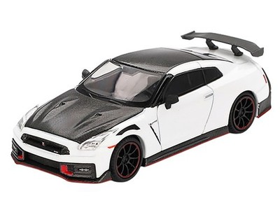 2024 NISSAN GT-R NISMO (R35) BRILLIANT WHITE 1/64 DIECAST BY MINI