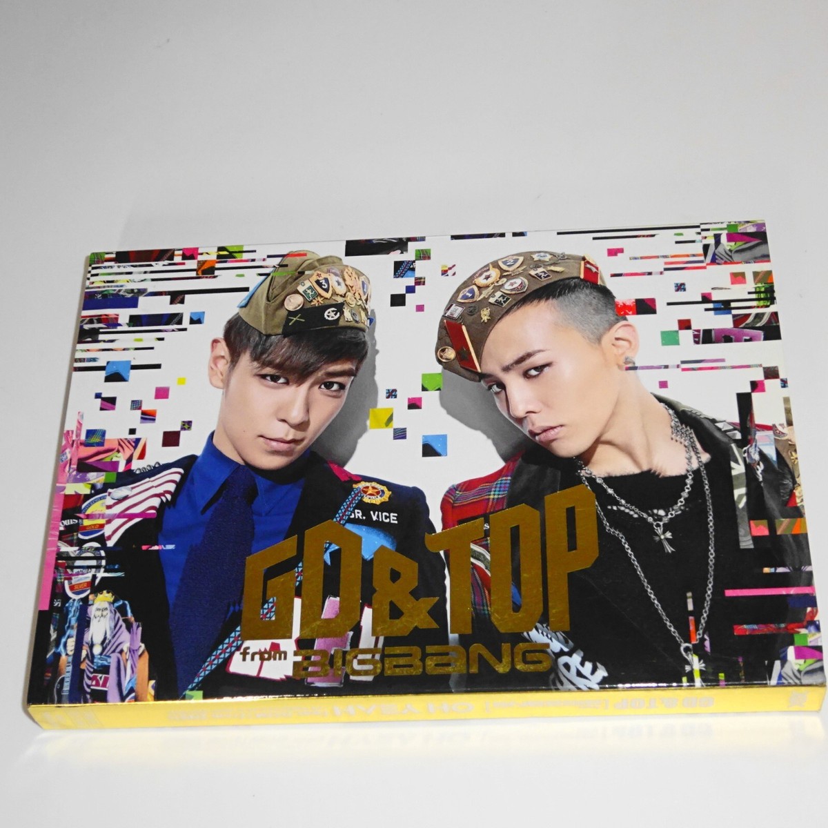 GD & TOP from BIGBANG OH YEAH CD+DVD+MINI PHOTO BOOKLET yg Family