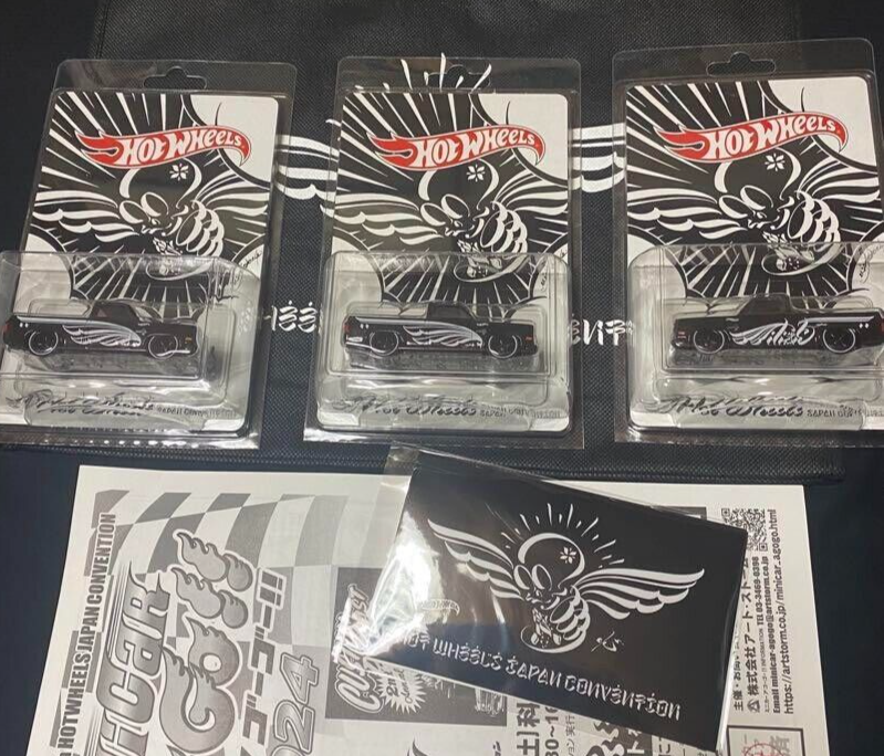 Hot Wheels Japan Convention 2024 '83 CHEVY SILVERADO Right(2) Left