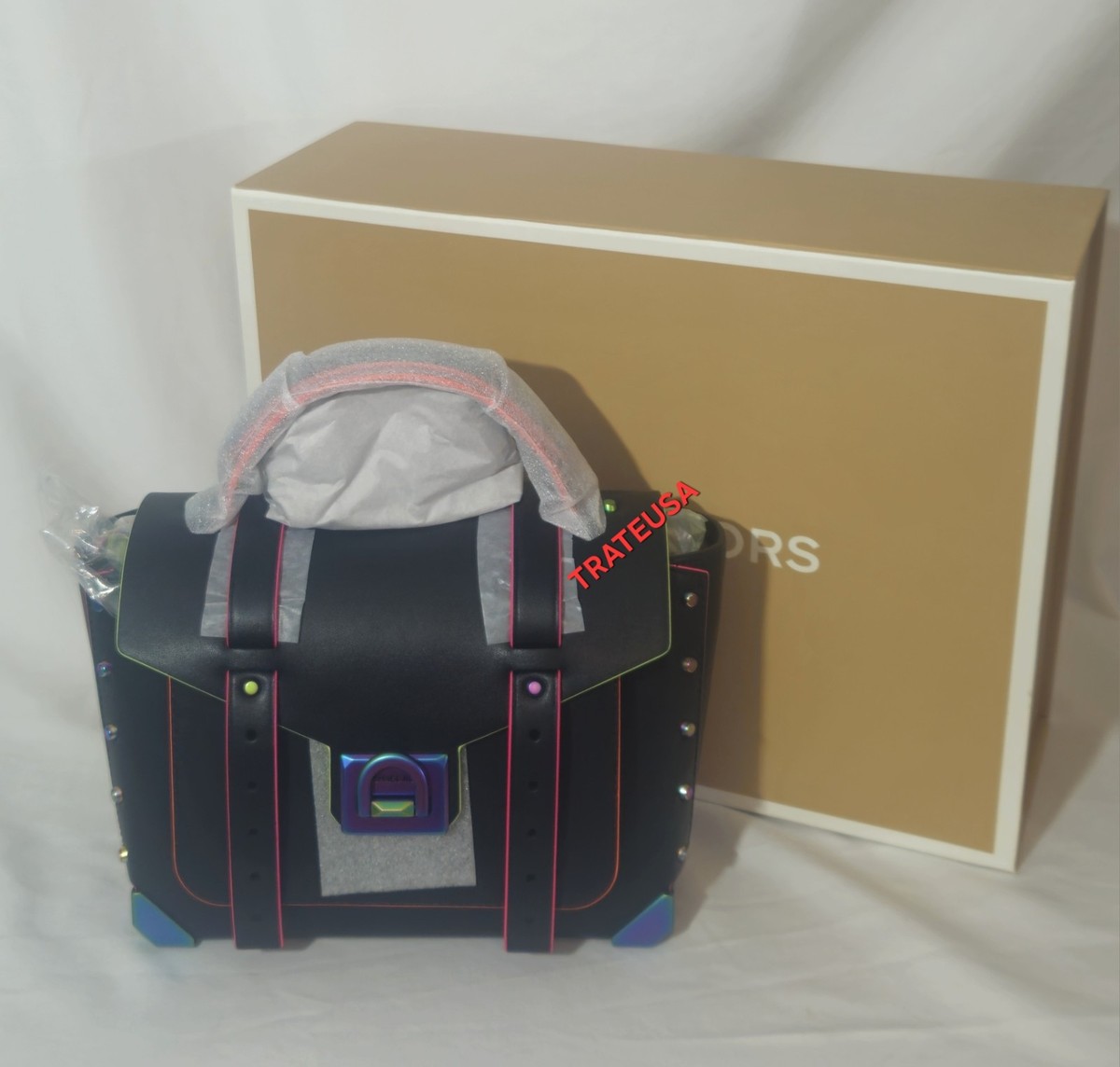 NWT Michael Kors Manhattan Medium Contrast Trim Satchel Crossbody