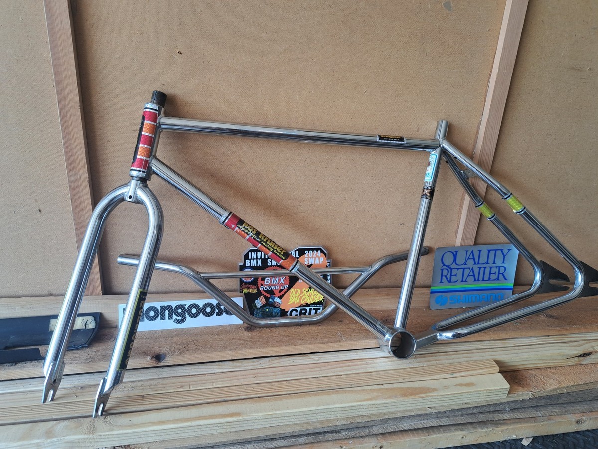 Old School Mongoose Bmx 81-T Kos Kruiser Frame Set & Bars. Show