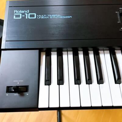 Roland D-10 Synthesizer keyboard Used free ship from japan fast