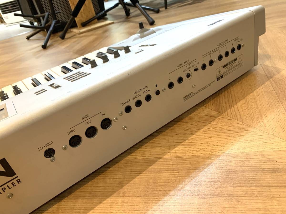 Korg Triton 61 key Synthesizer Music Workstation keyboard Music