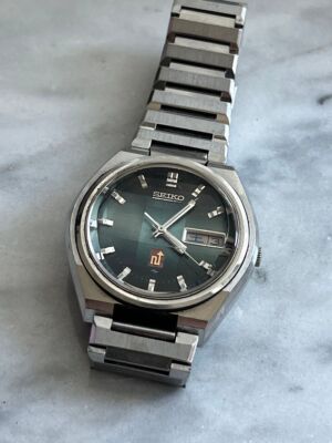 Seiko Elnix Men's Quartz JDM Day Date St. Steel Blue Dial 37mm