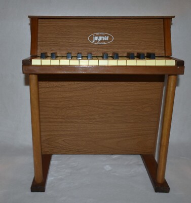 Jaymar Wood Children's Toy Piano 25 Keys 1940's Vintage Working