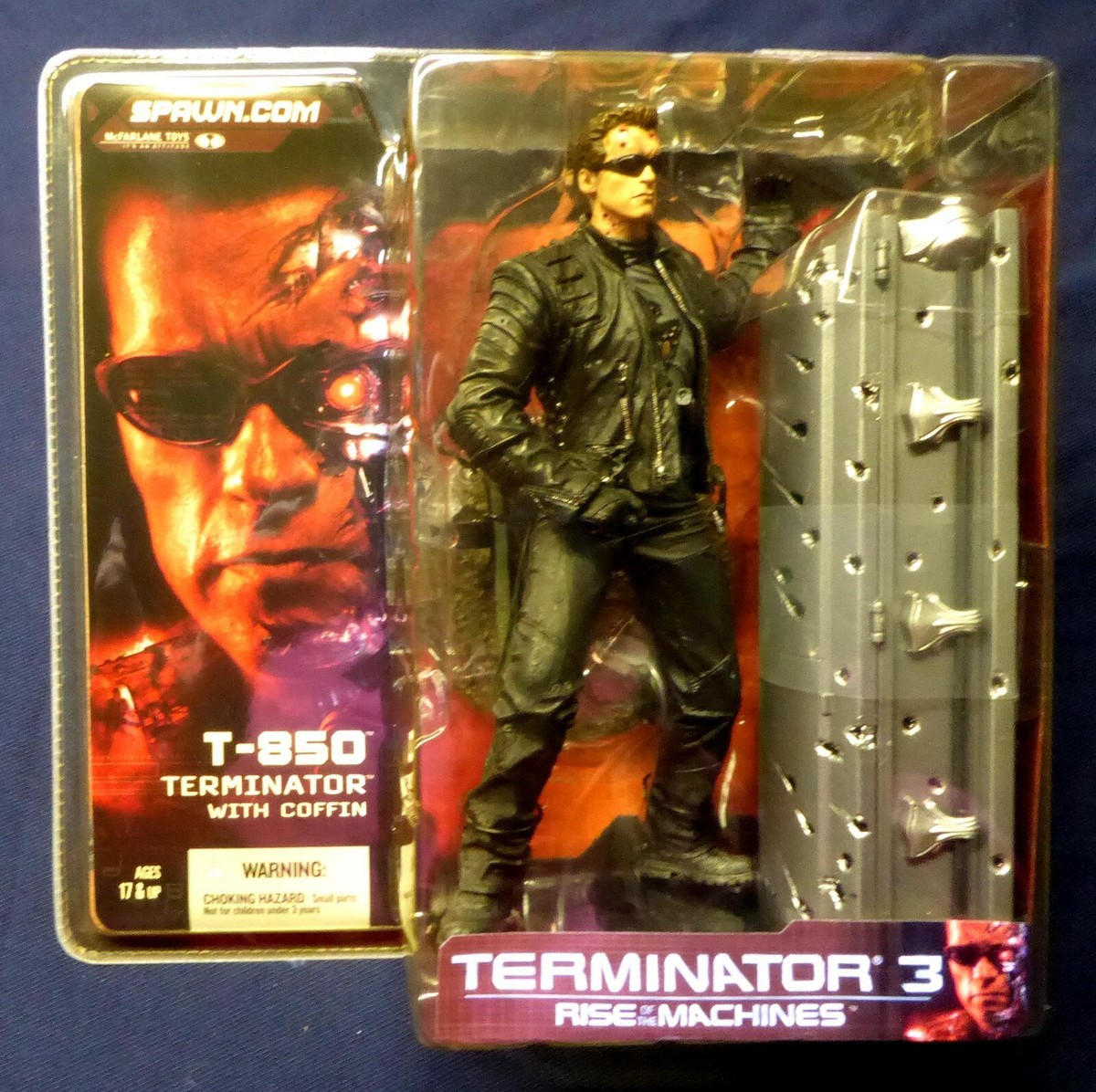 T3 T-850 Terminator Figure Coffin New 2003 Schwarzenegger