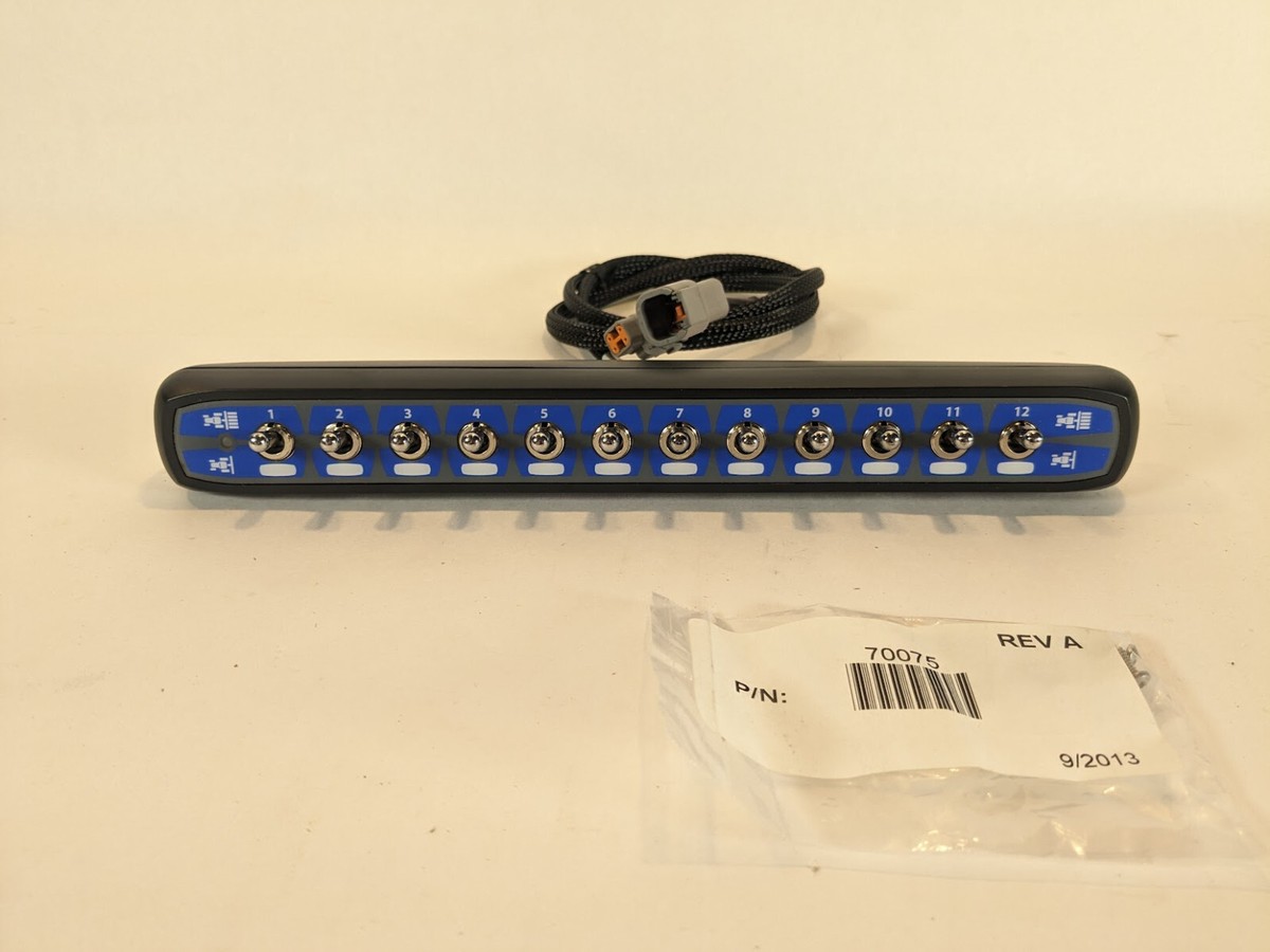 Trimble 75060-01 ZTN-80600 Field-IQ 12-Section Switch Box w Cable