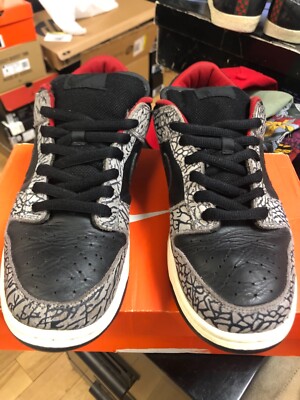 NIKE DUNK LOW PRO SB SUPREME BLACK CEMENT GREY Stars Travis scott