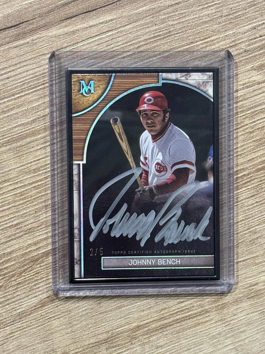 Topps Johnny Bench Autographed Baseball Sports Trading Cards