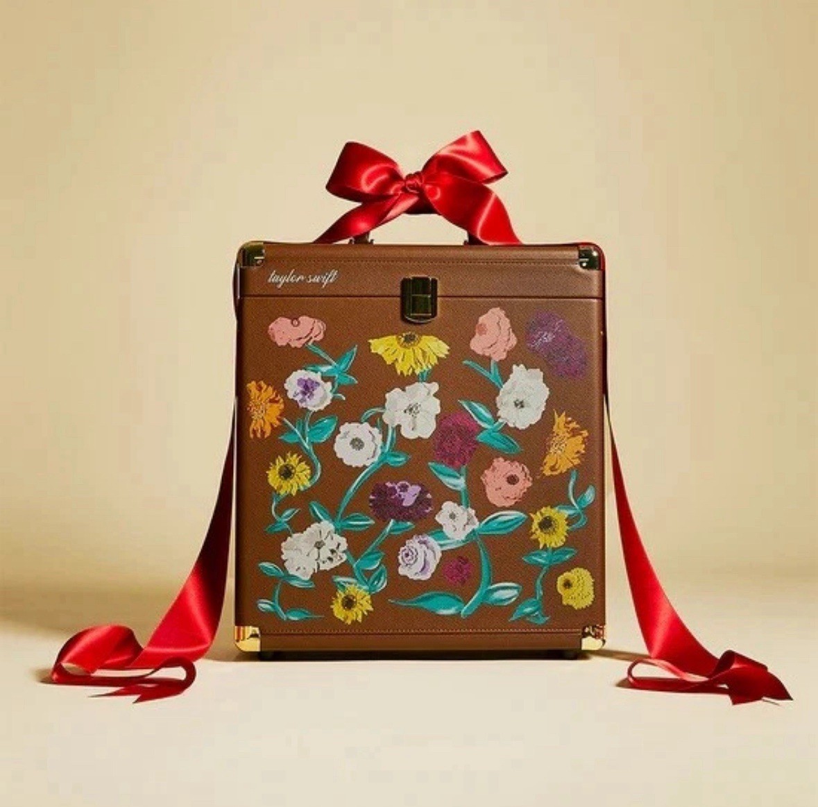 Taylor Swift Acoustic Piano Vinyl Case Holiday Collection 2024