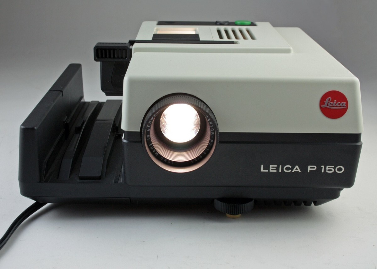 Leitz P 150 Pradovit Slide Projector + Hektor P2 f/2.8 85mm Lens