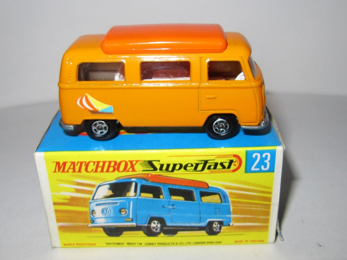 MATCHBOX SUPERFAST No.23 - VOLKSWAGEN VW CAMPER 'WITH SAILS' MINT